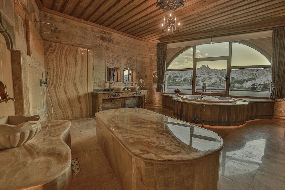Sah Saray Cave Suites Halal Hotel 35/61