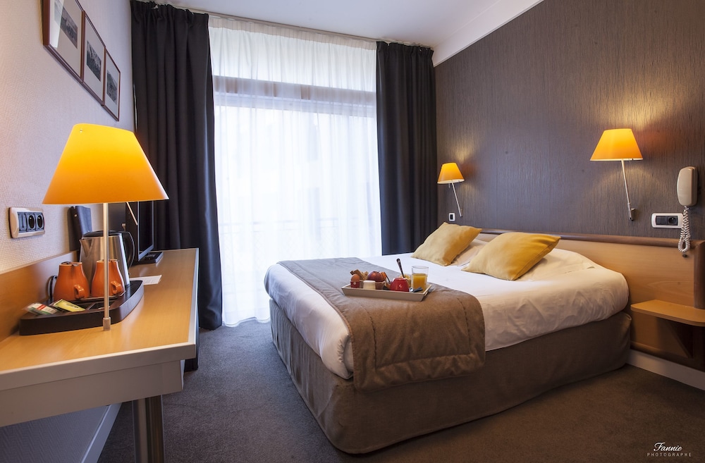 Hotel Des Lices 35/66