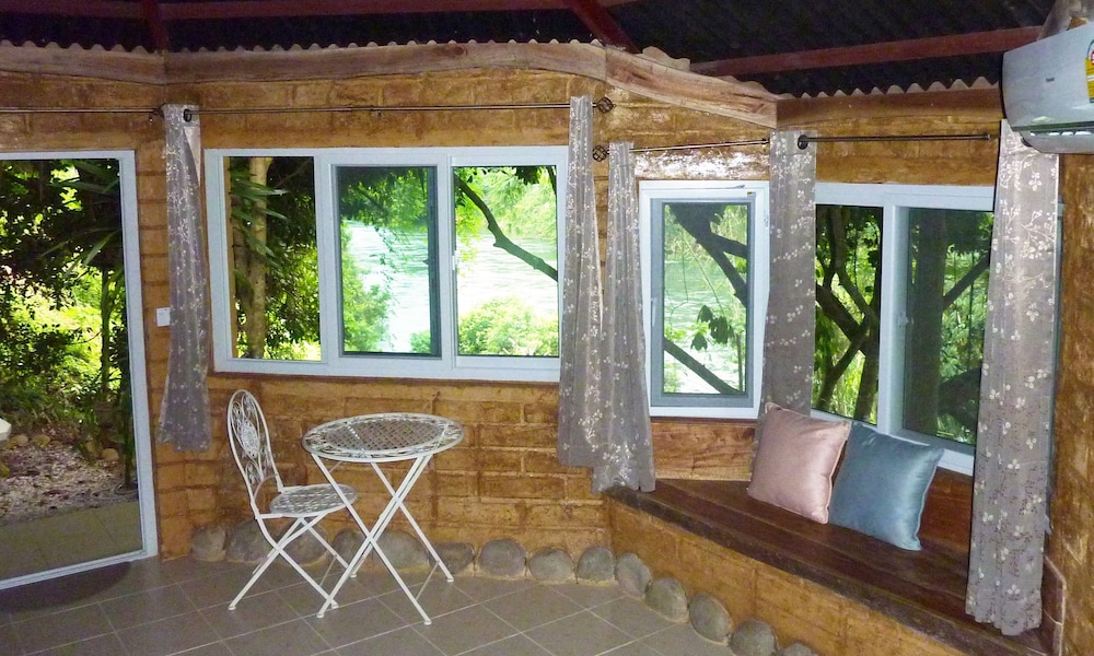 Baandin Chiewlarn Resort 42/68