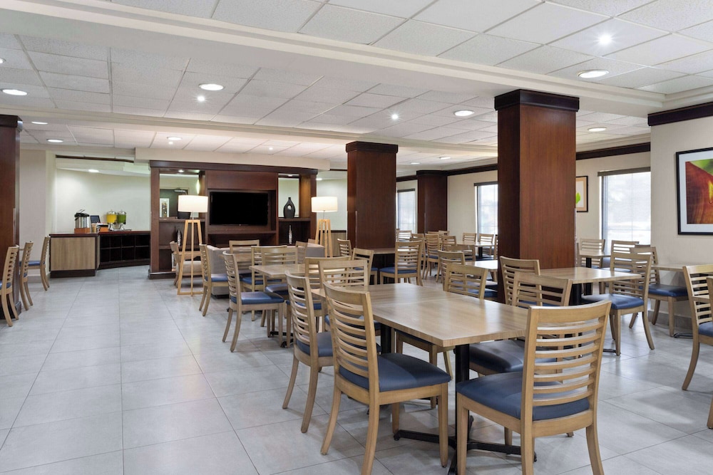 Wyndham Garden Monterrey Aeropuerto 28/47