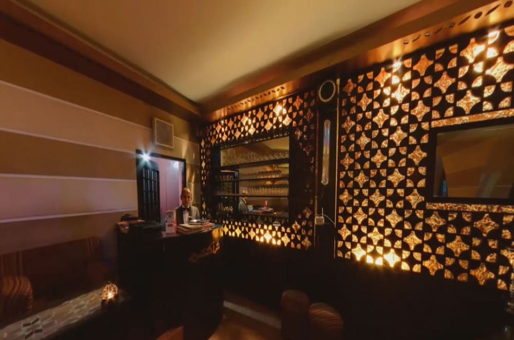 Agrabad Hotel 52/69