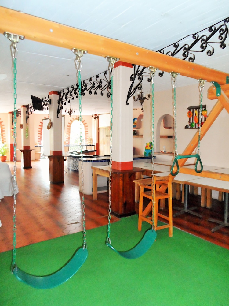 Casa Sun And Moon Hotel 74/80