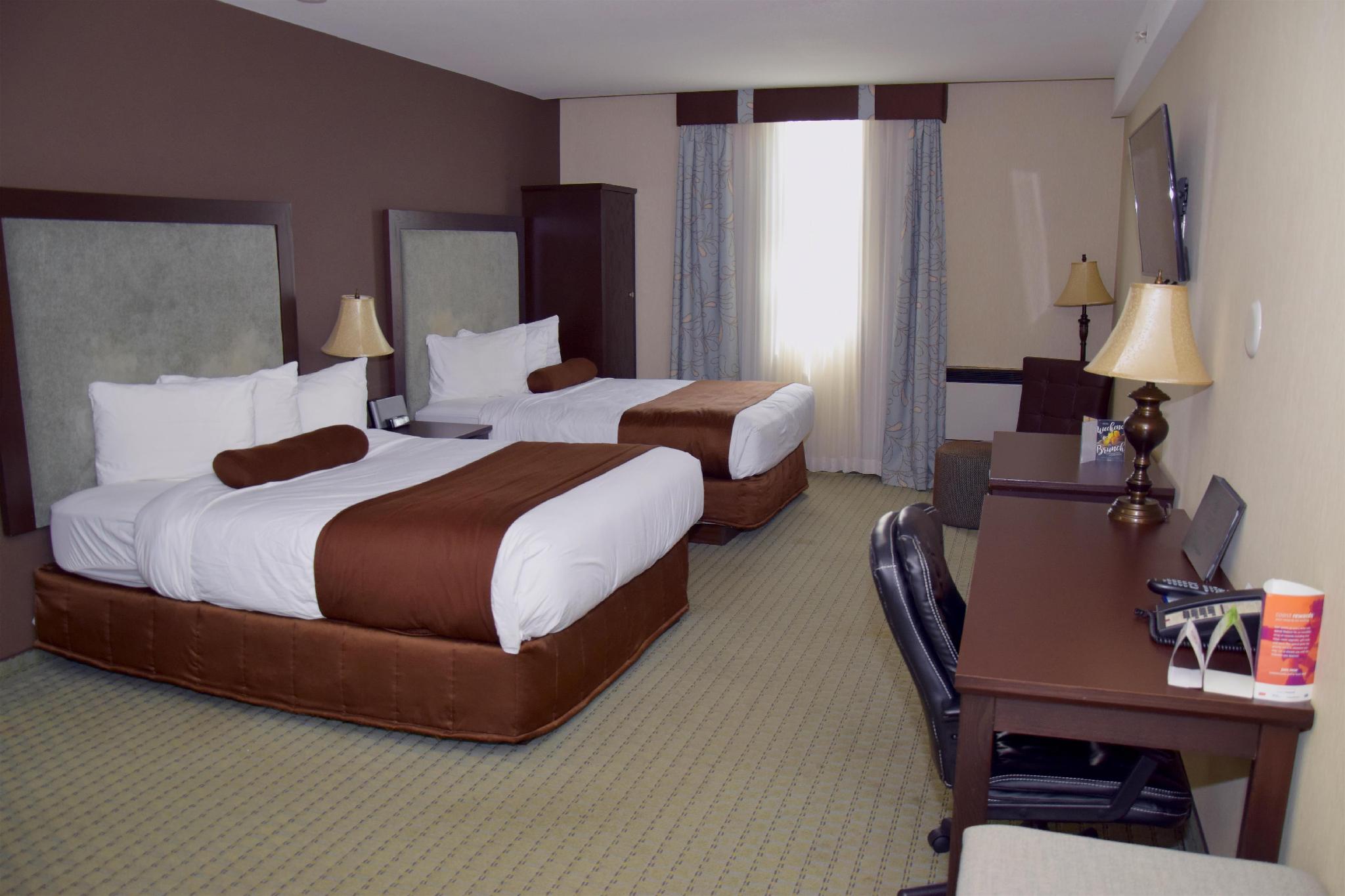 Coast, 2 Queen Beds, Top Floor