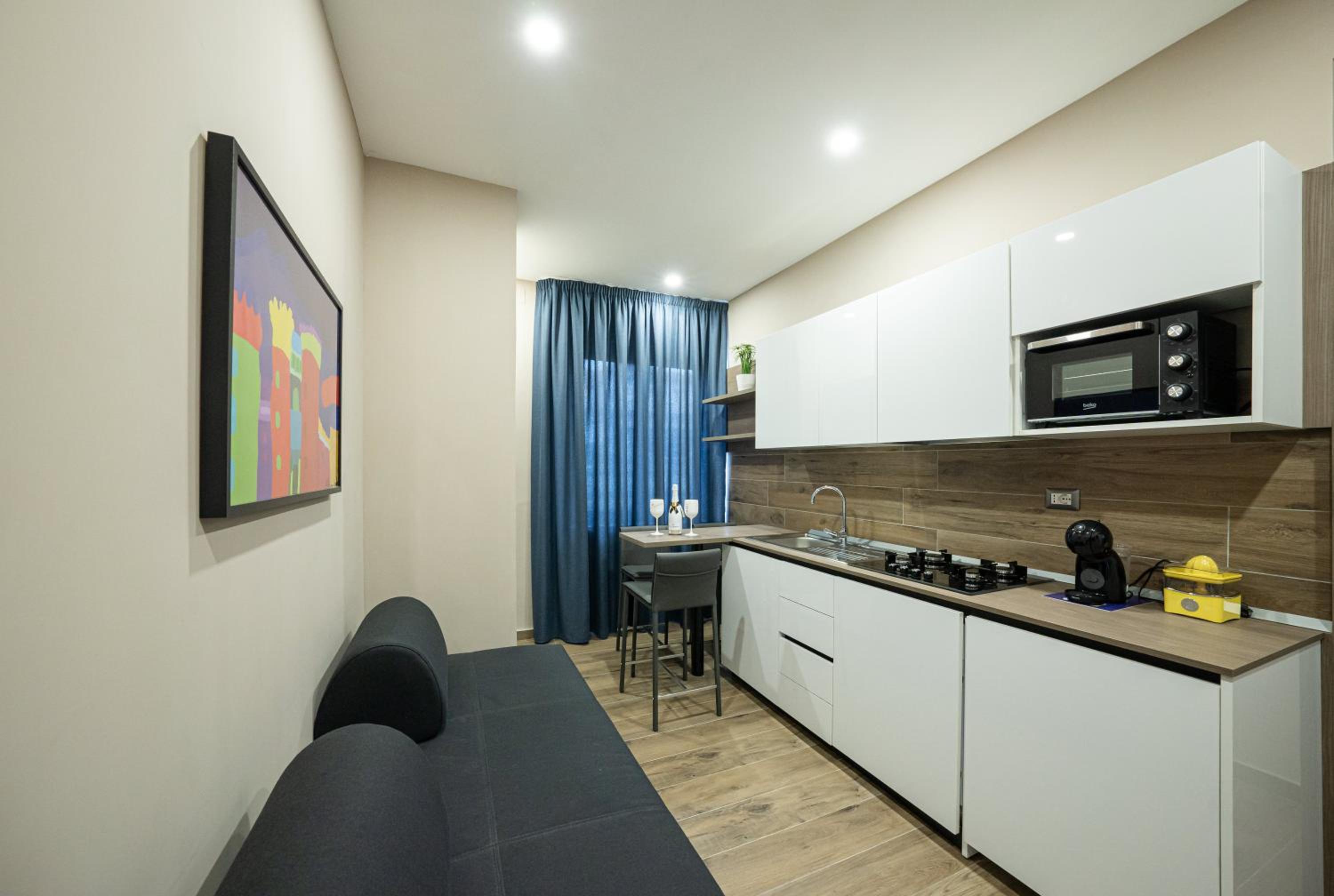 Famalu Apartments 7/24