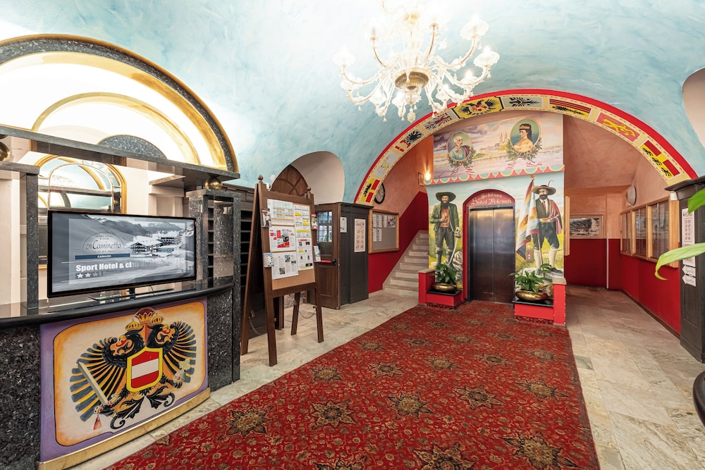 Schloss Hotel & Club Dolomiti 8/50