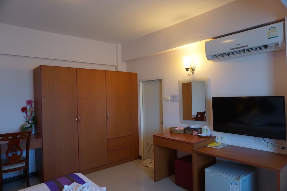 Kirimathani Hotel 24/38
