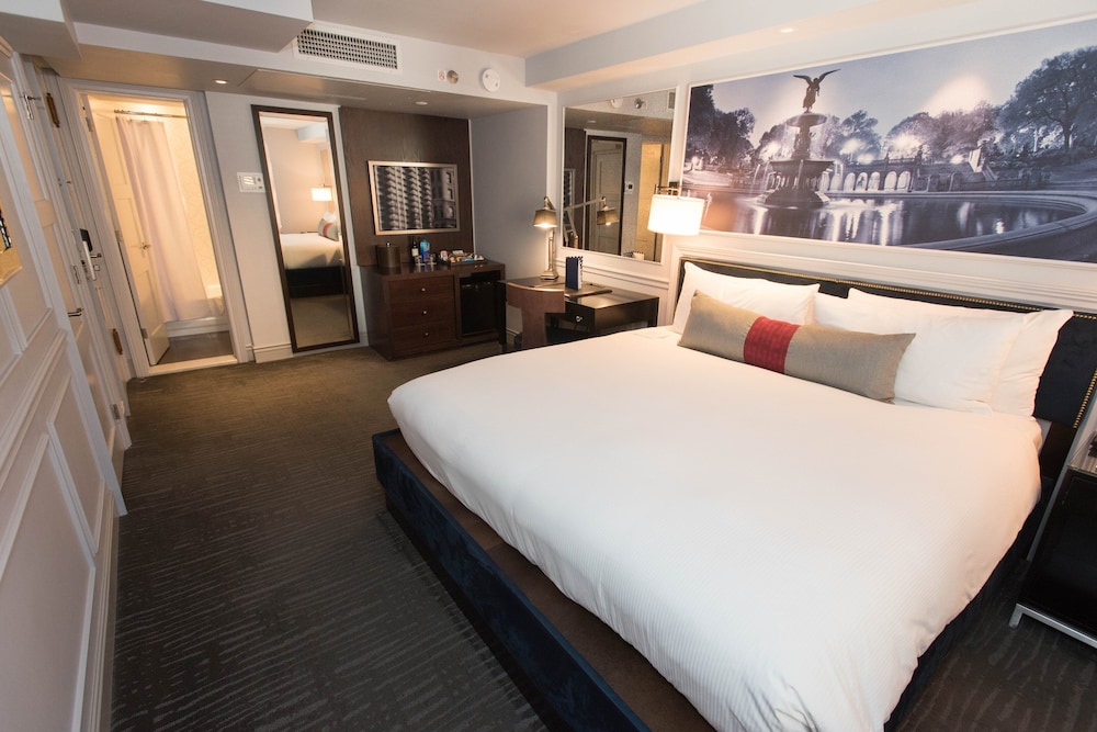 Hotel AKA Nomad 19/66