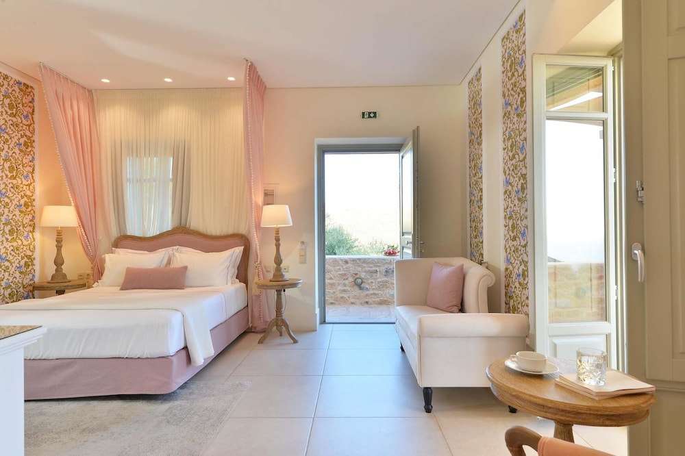 Deluxe, Suite, King Bed, Sea View