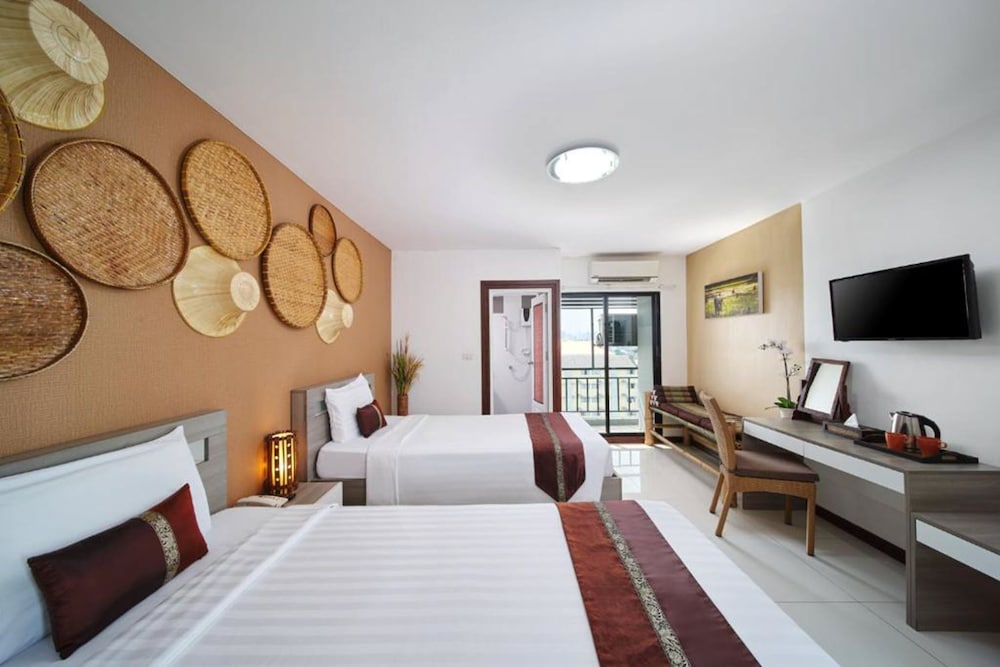 Baan Thai Boutique 22/55