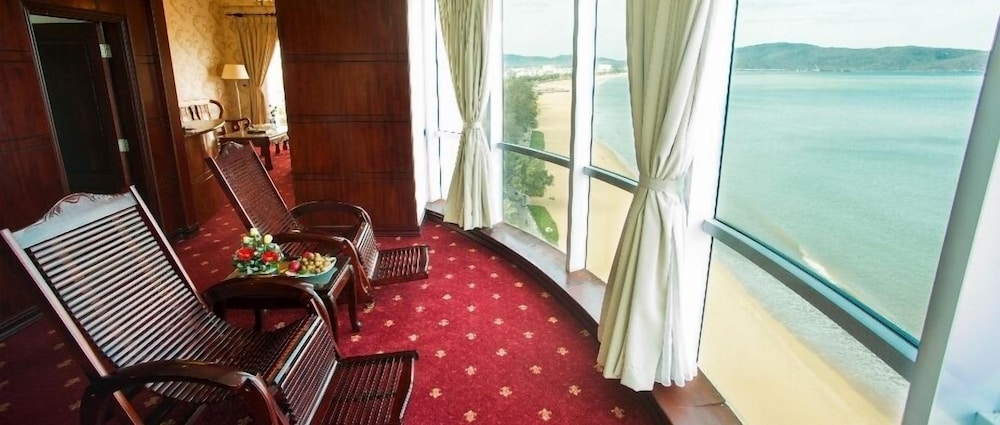 Seagull Hotel 34/72