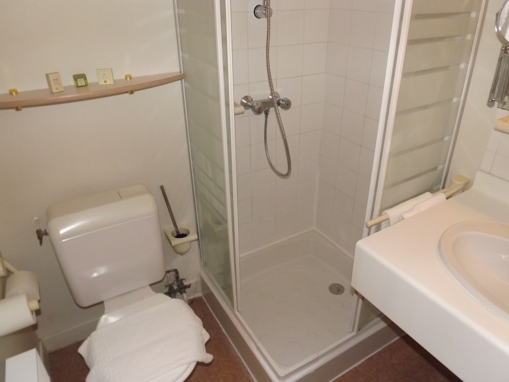 HOSTELLERIE DES LAURIERS 30/30
