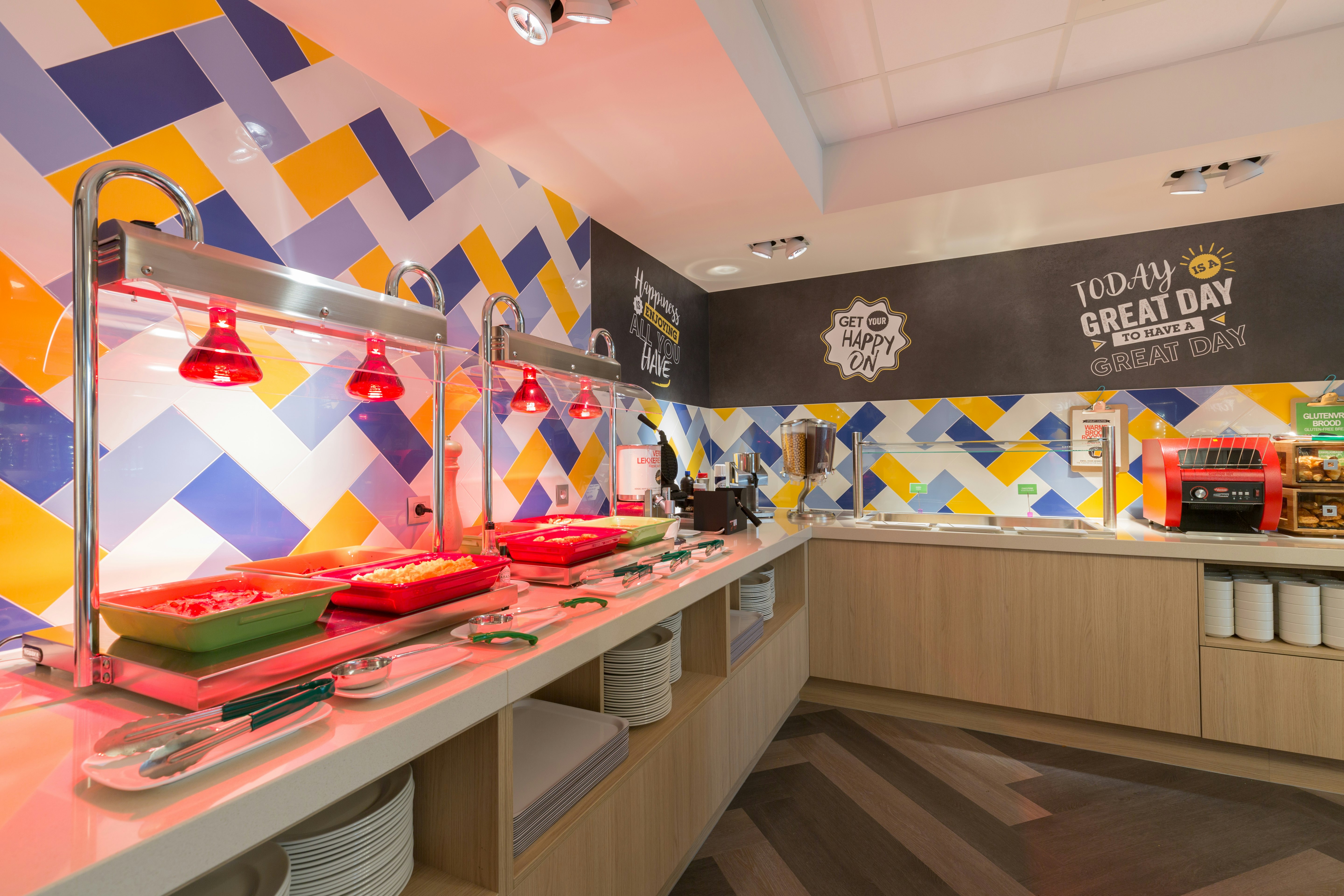 Hampton by Hilton Antwerp Central Station 57/57