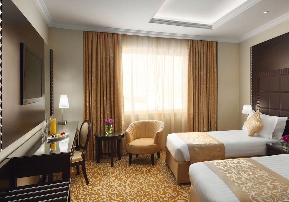 موفنبيك القصيم(Movenpick Qassim) 12/66