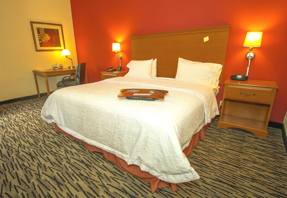 Hampton Inn Aiken 13/32