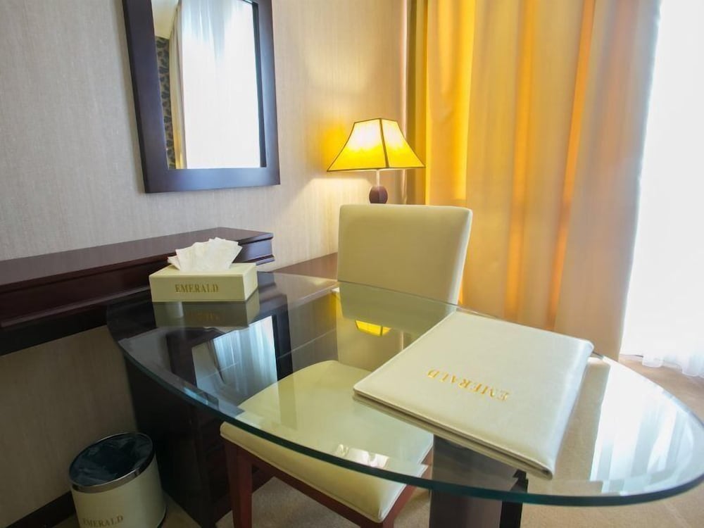 Emerald Hotel Baku 55/58