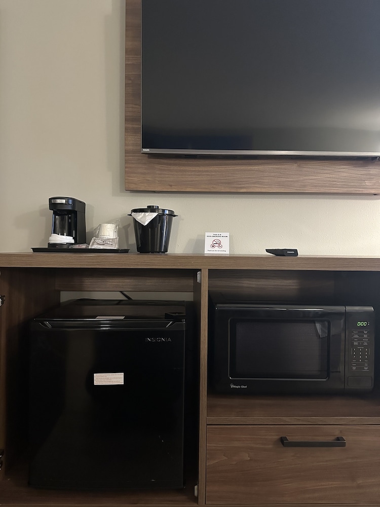 La Quinta Inn by Wyndham Columbia NE / Fort Jackson, SC 45/55