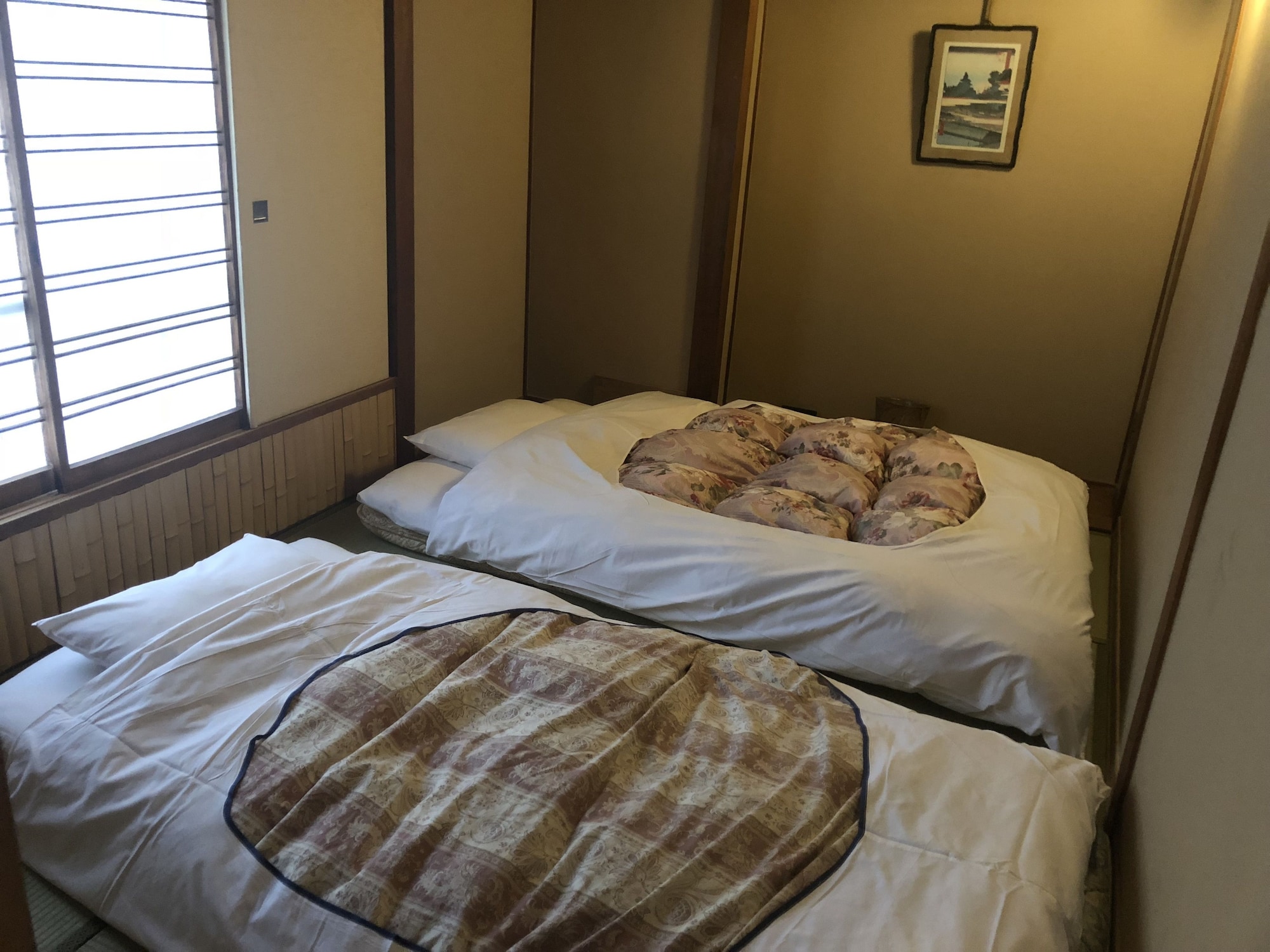 JAPANESE, DELUXE, TWIN BEDS