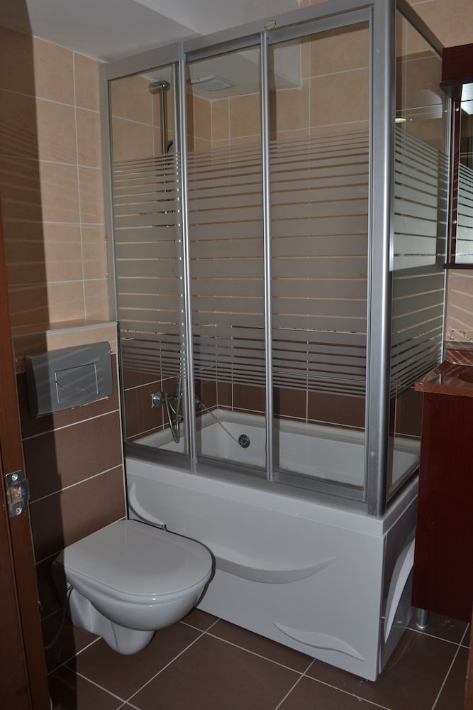 Ares Hotel Istanbul 15/39