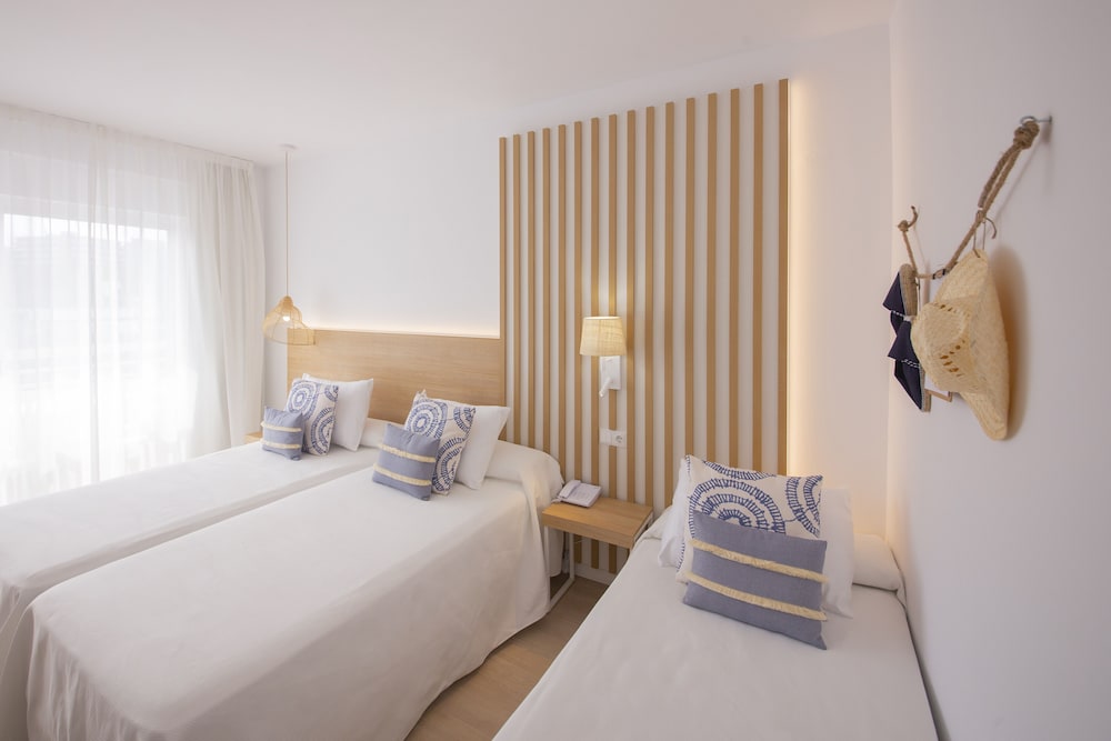 Hotel Cala Font 7/41