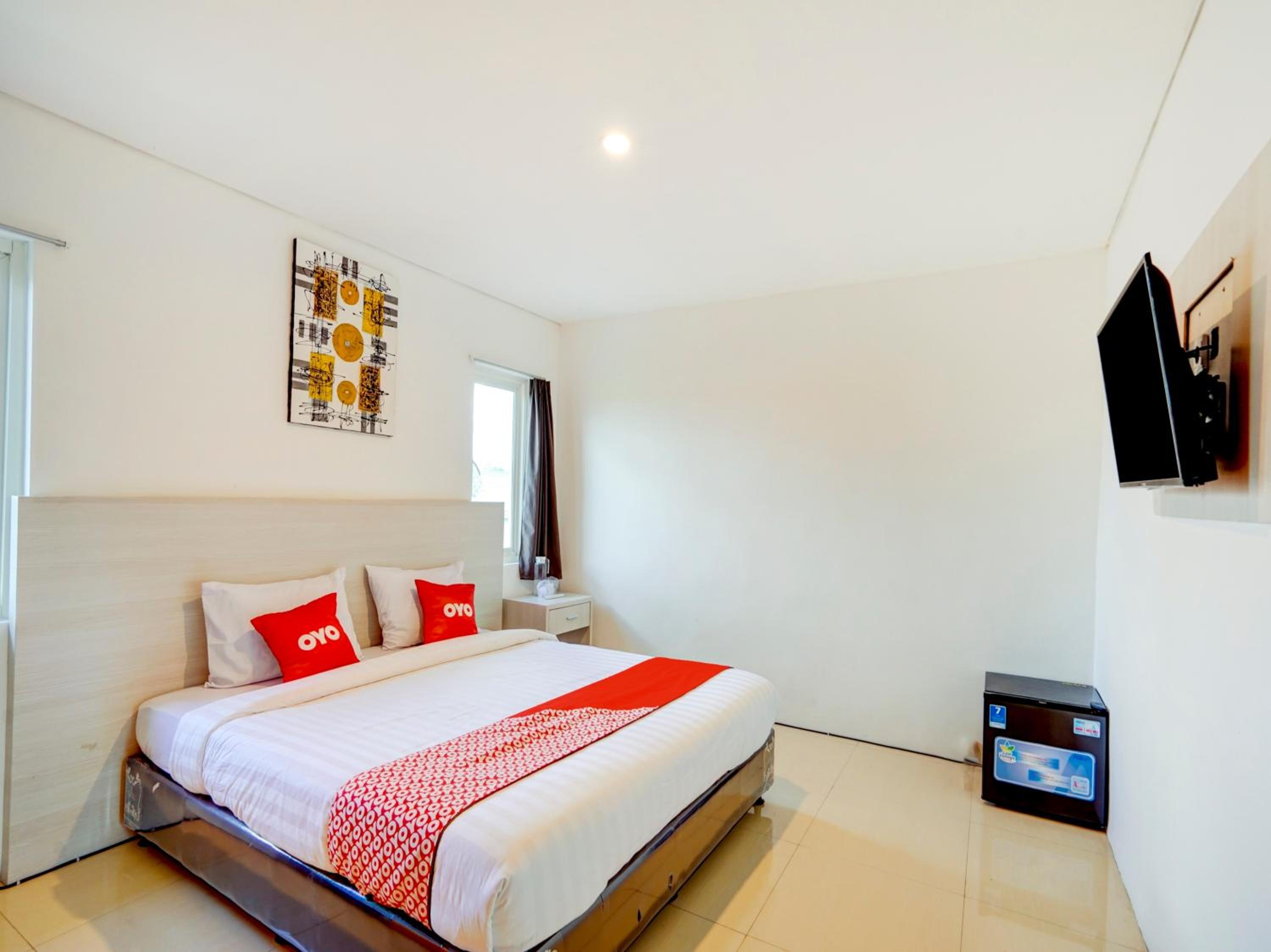 LG Hotel Jember 21/50
