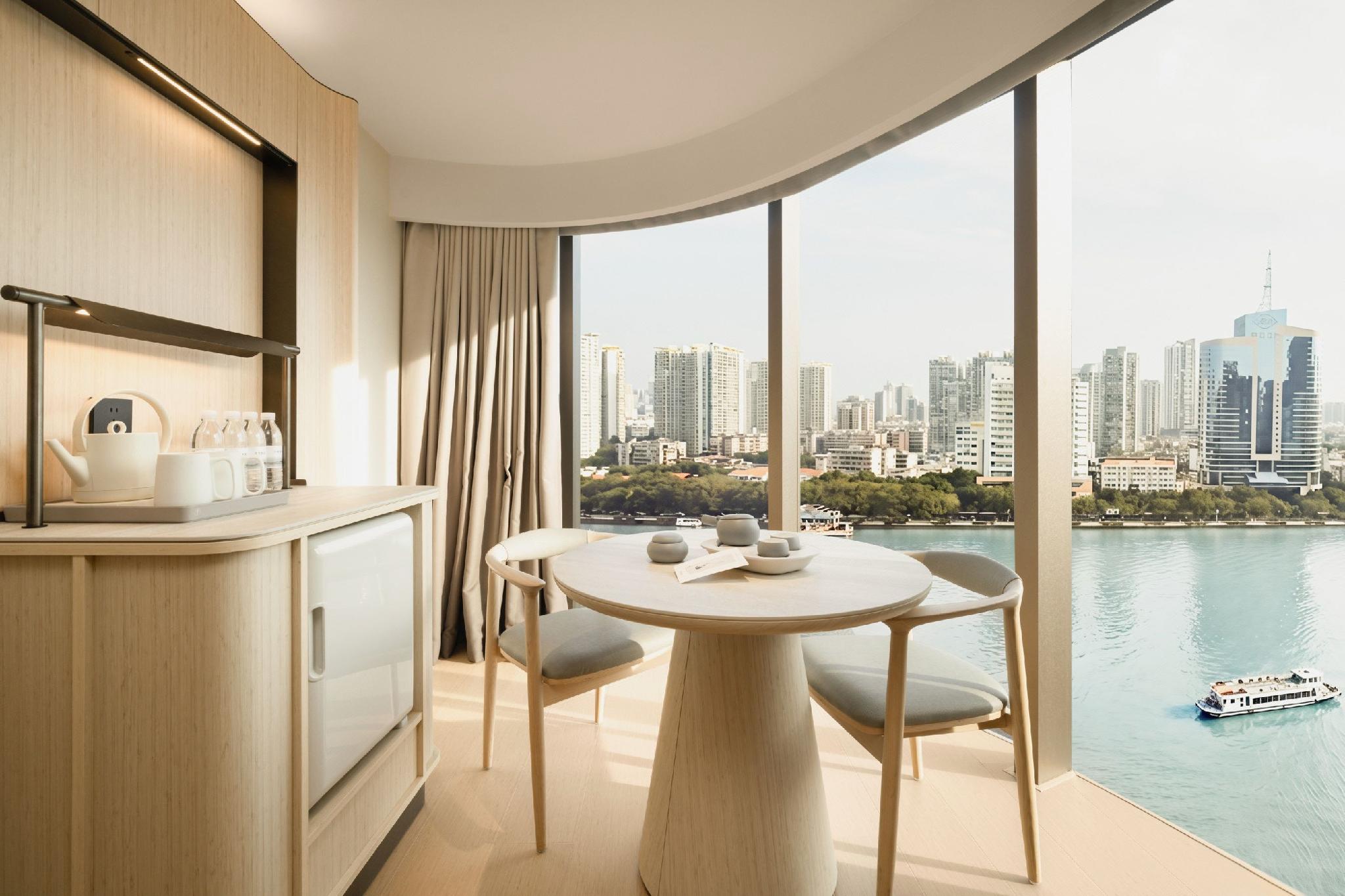 Ji Hotel (Beijing Road Pedestrian Street Tianzi Wharf) 31/50