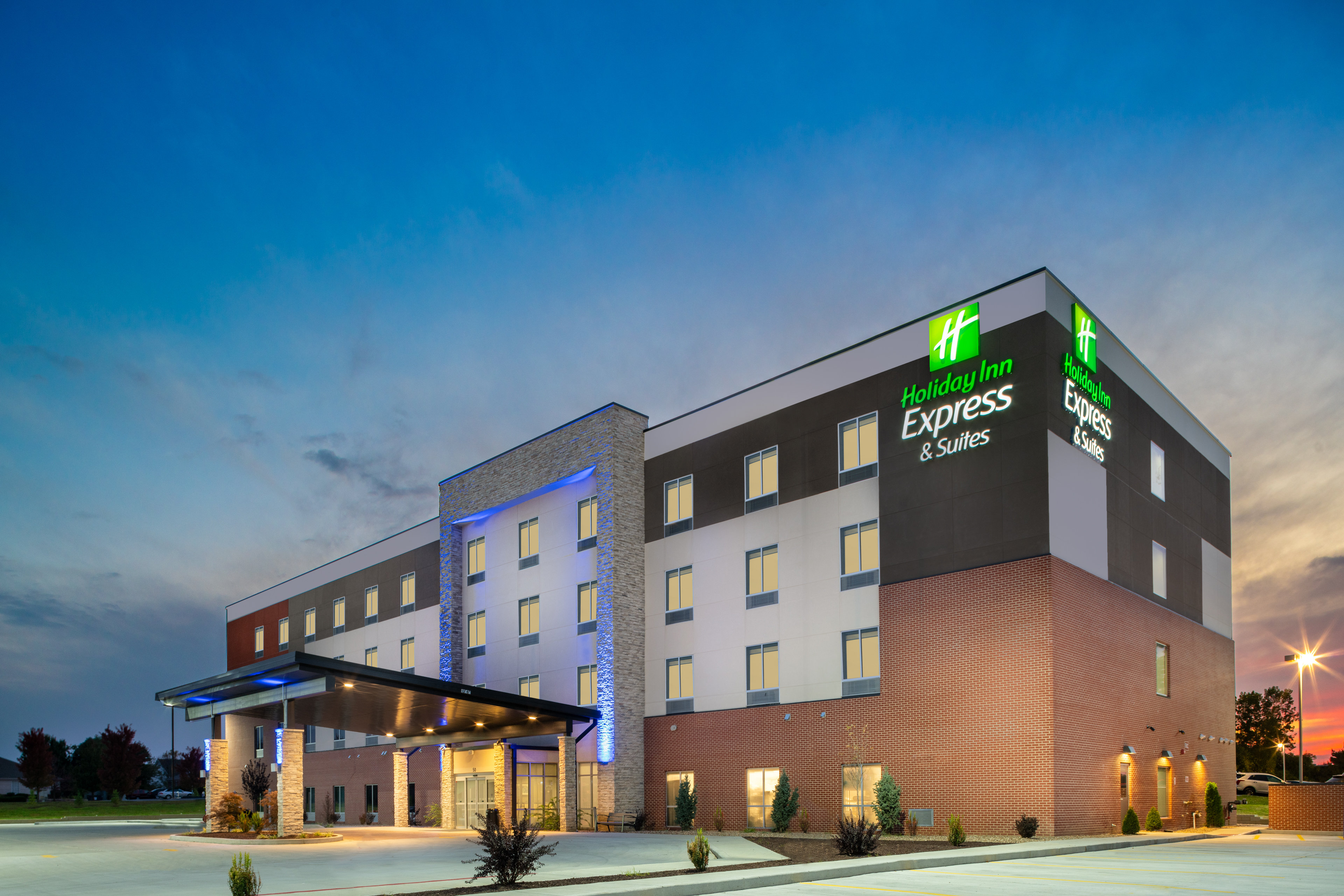 Holiday Inn Express Suites St Peters 2/33
