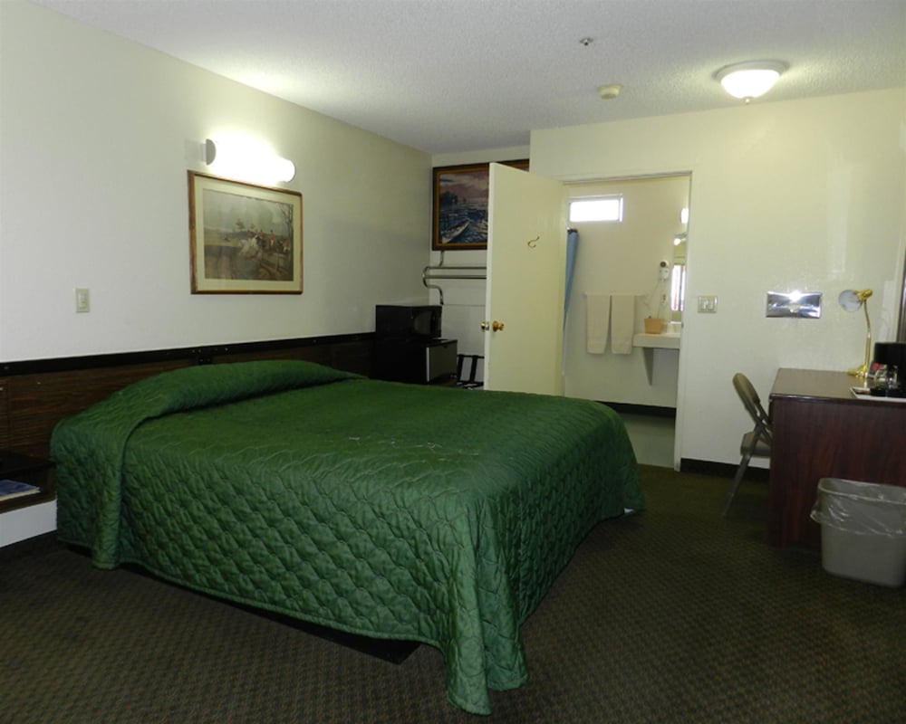 High Desert Motel Joshua Tree National Park 26/40