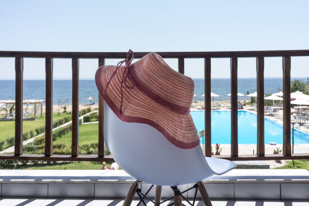 Alkinoos Beach Hotel 18/40