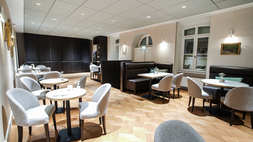 Mercure Rennes Place Bretagne 54/68