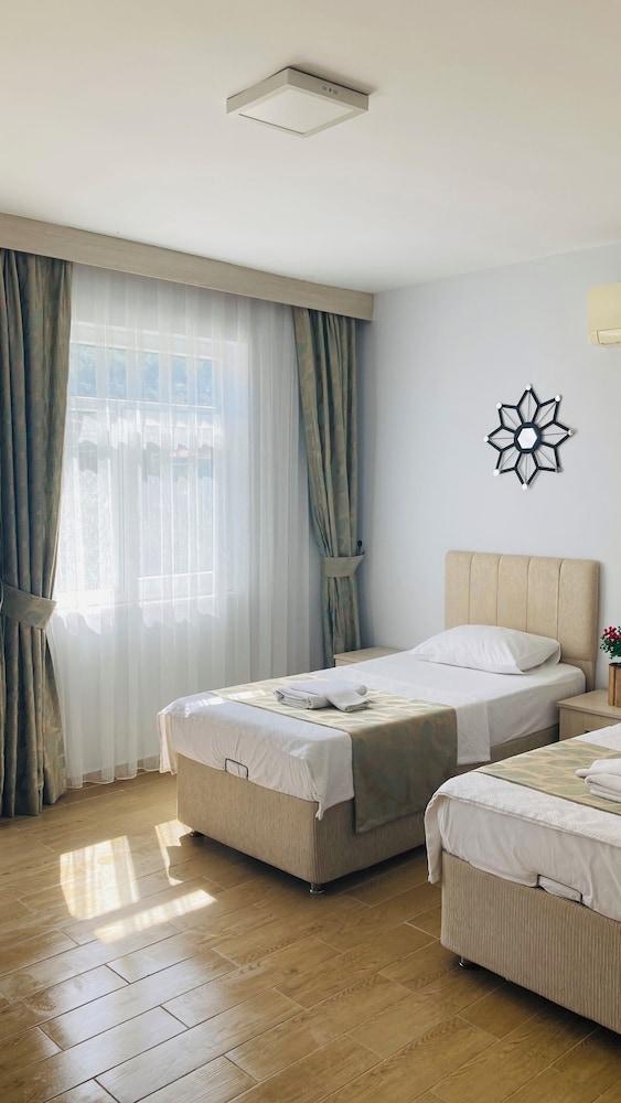 Bybassios Hotel 9/37