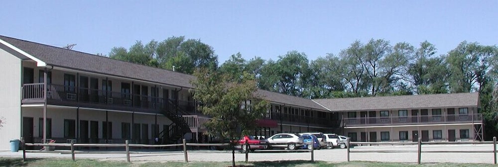 Cottonwood Inn 1/33