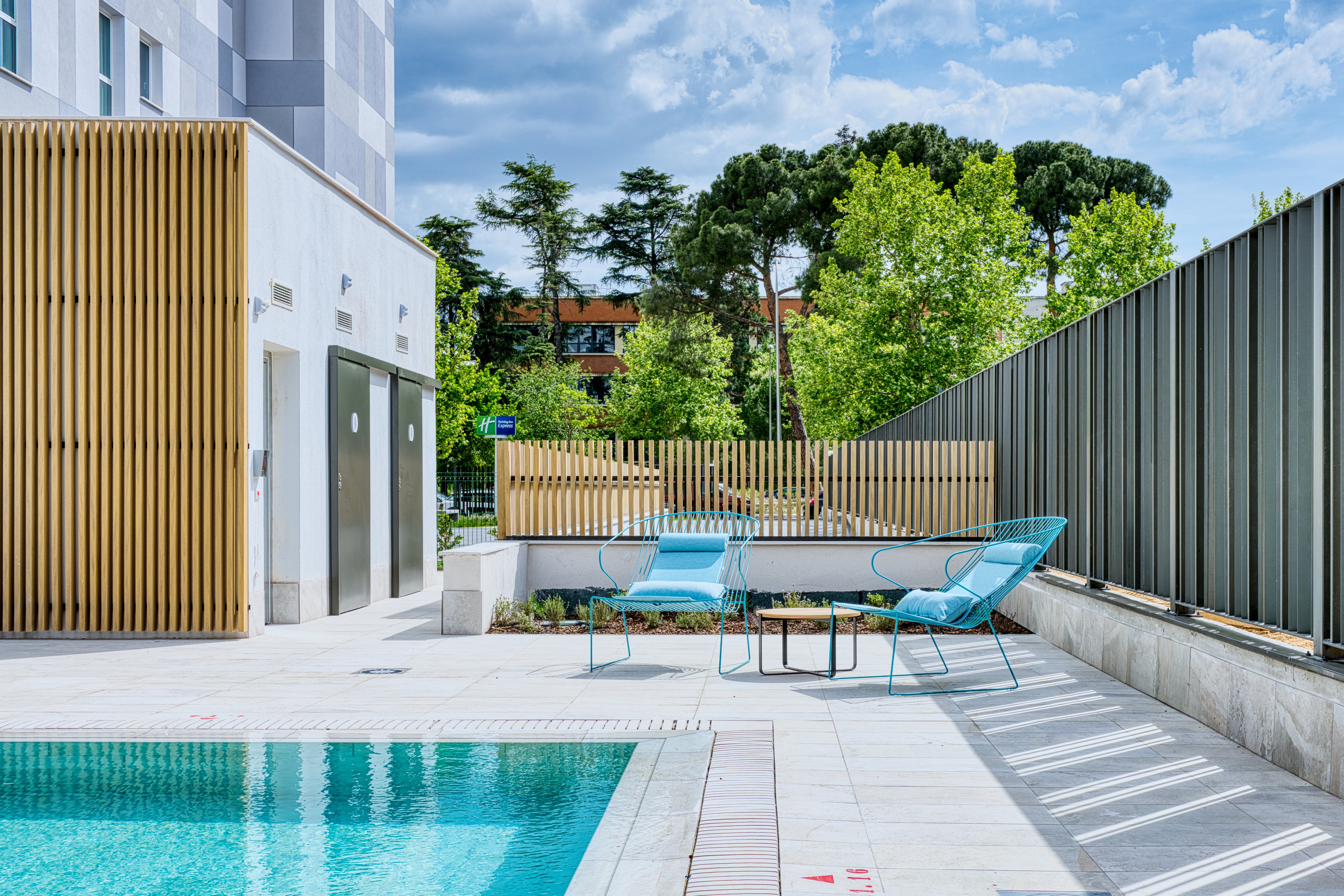Holiday Inn Express Madrid Airport 39/40