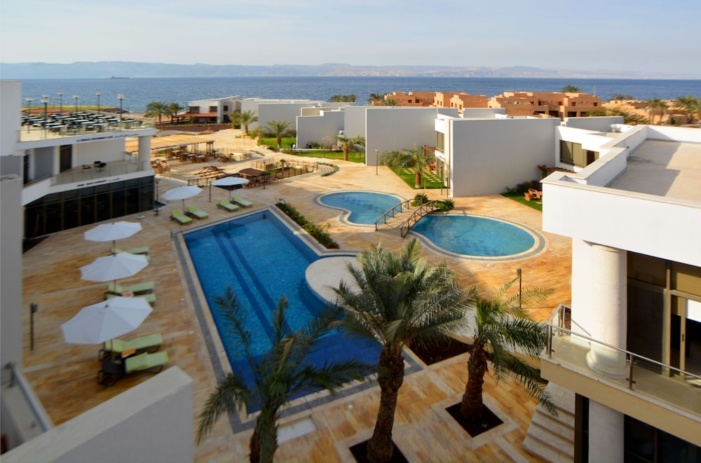 Public Security Hotel & Chalets 2/39