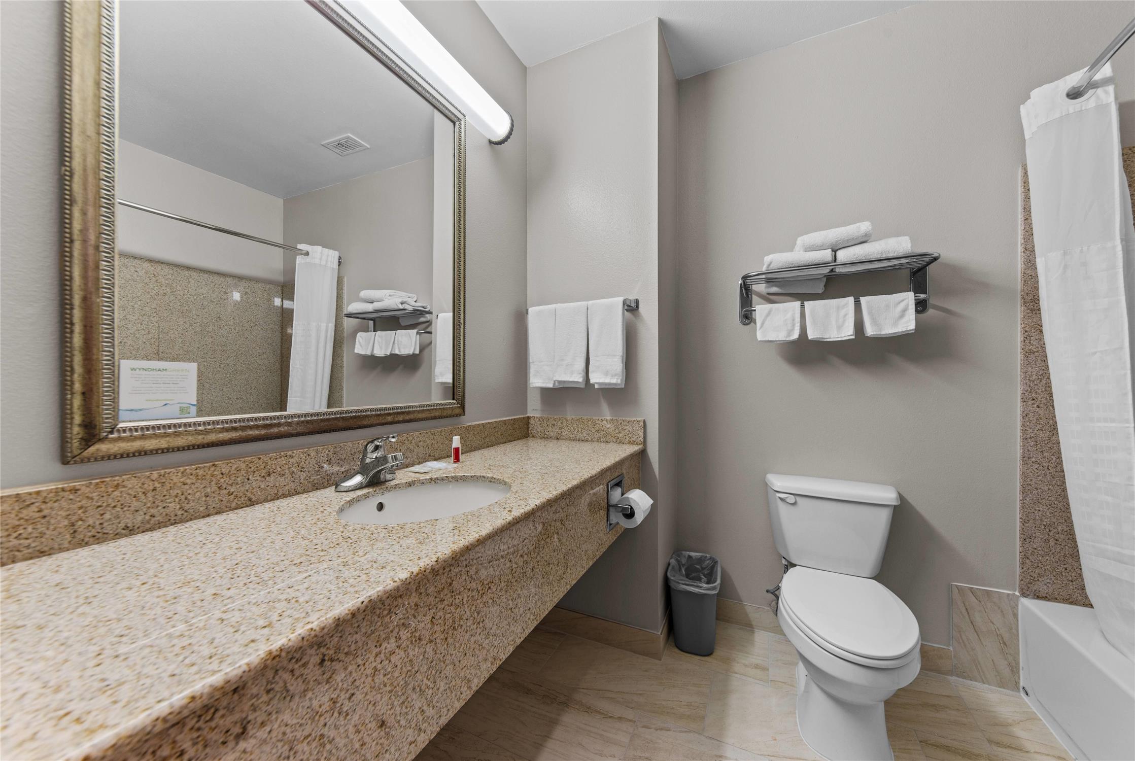 Days Inn by Wyndham Salado 22/24