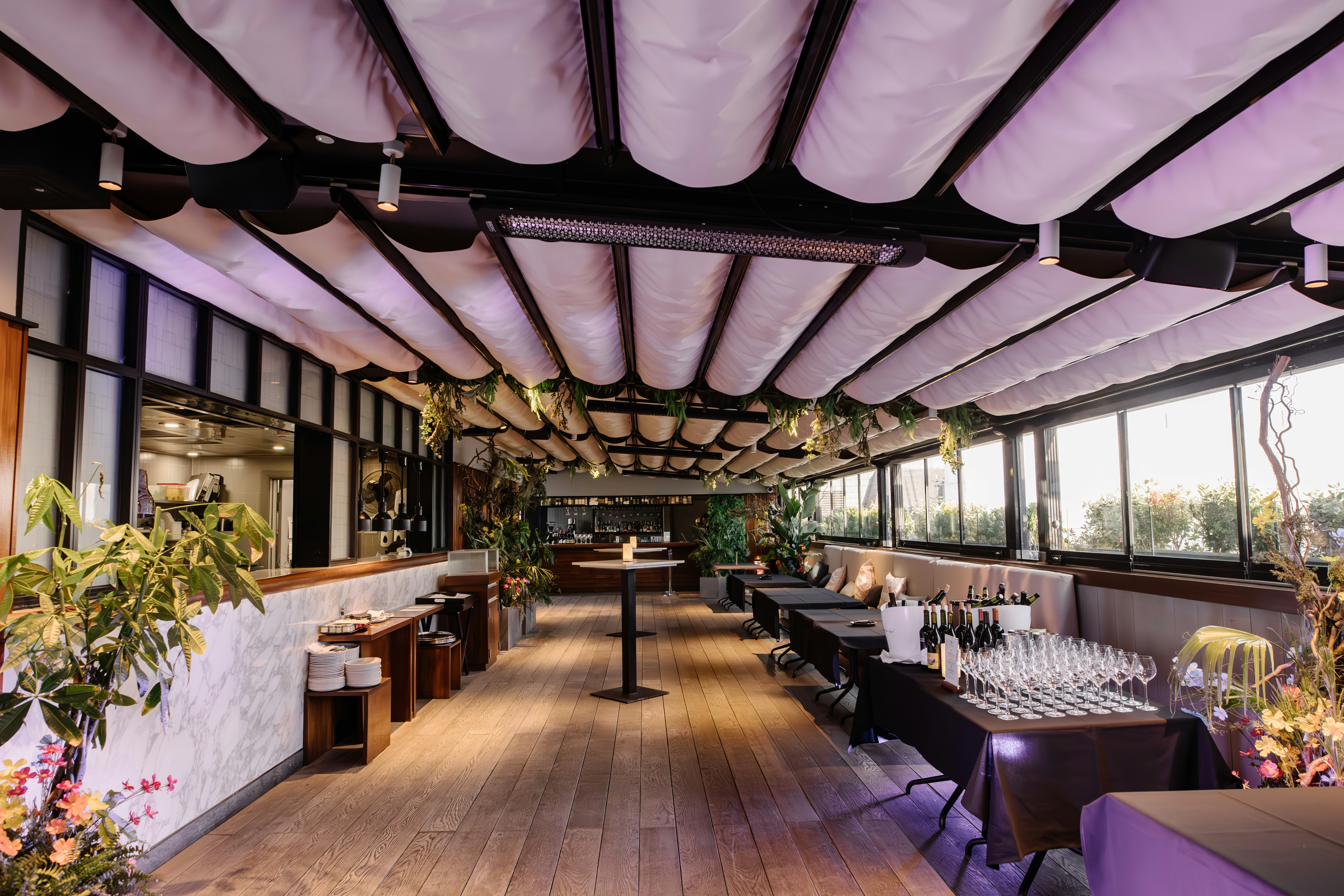 The Trafalgar St. James London, Curio Collection by Hilton 15/30