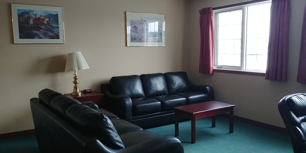 Travelodge by Wyndham Lacombe 36/54