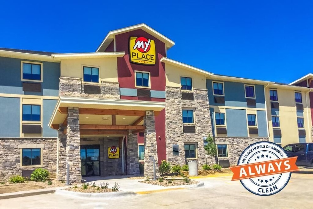 My Place Hotel Davenport/Quad Cities IA 1/41