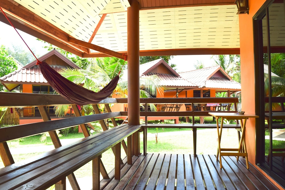 LANTA PEARL BEACH RESORT 37/78