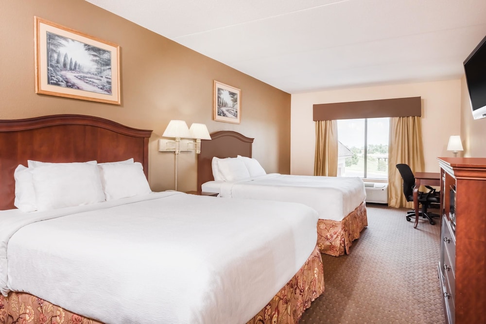 Ramada By Wyndham Harrisburg/Hershey Area 18/59