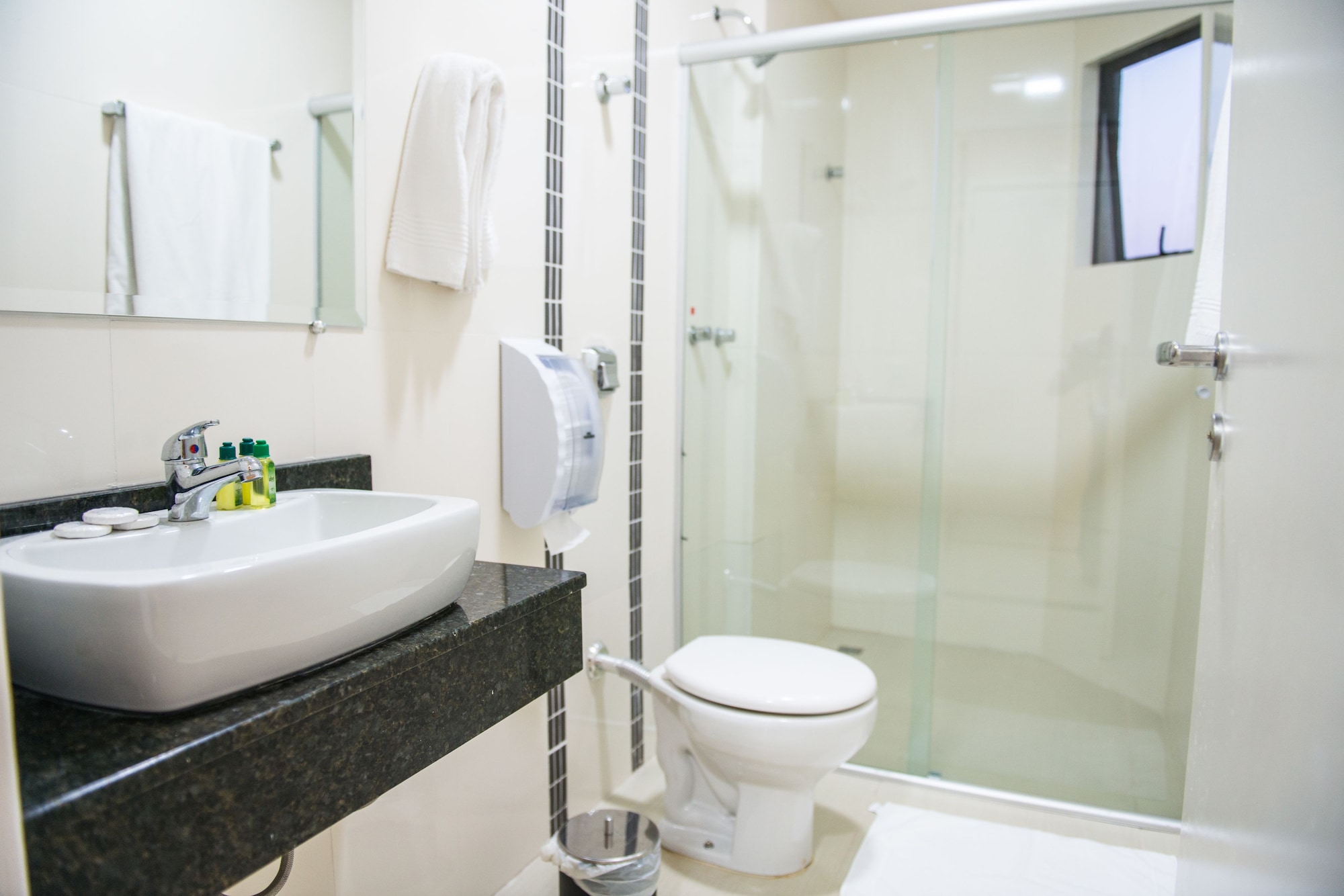 غرفة سوبيريور رباعية بسريرين مزدوجين، Iguassu Express Hotel 7/7