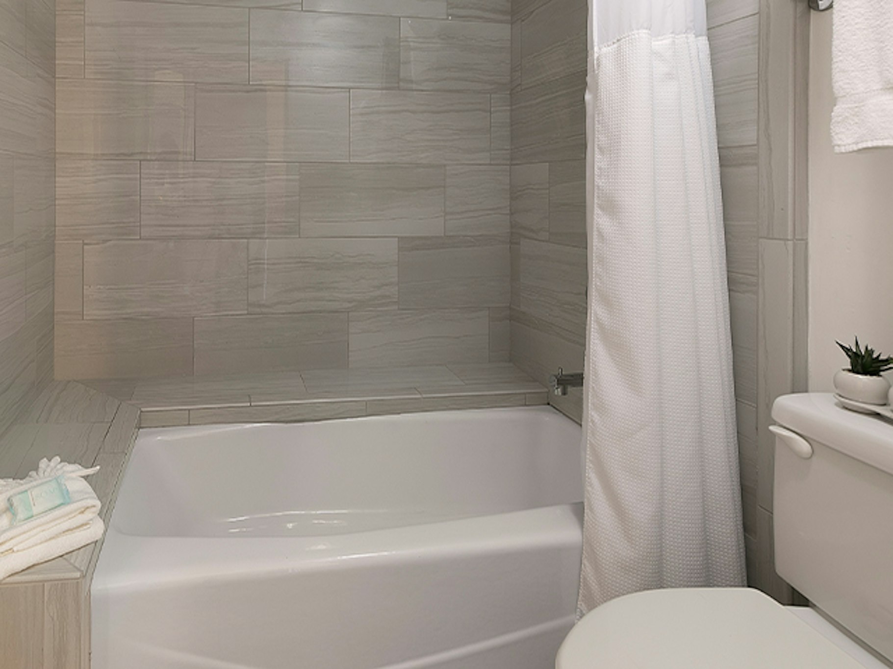Pismo Lighthouse Suites 24/25