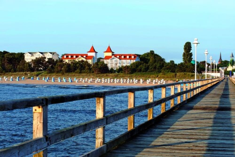 Hotel Kleine Strandburg 48/50