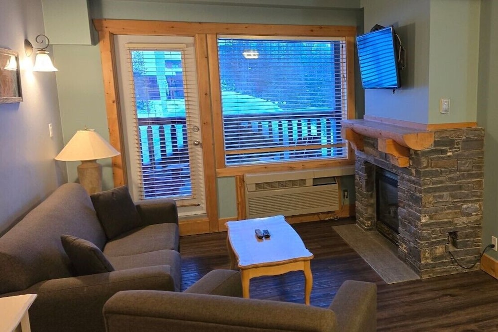 Cornerstone Lodge 43/61