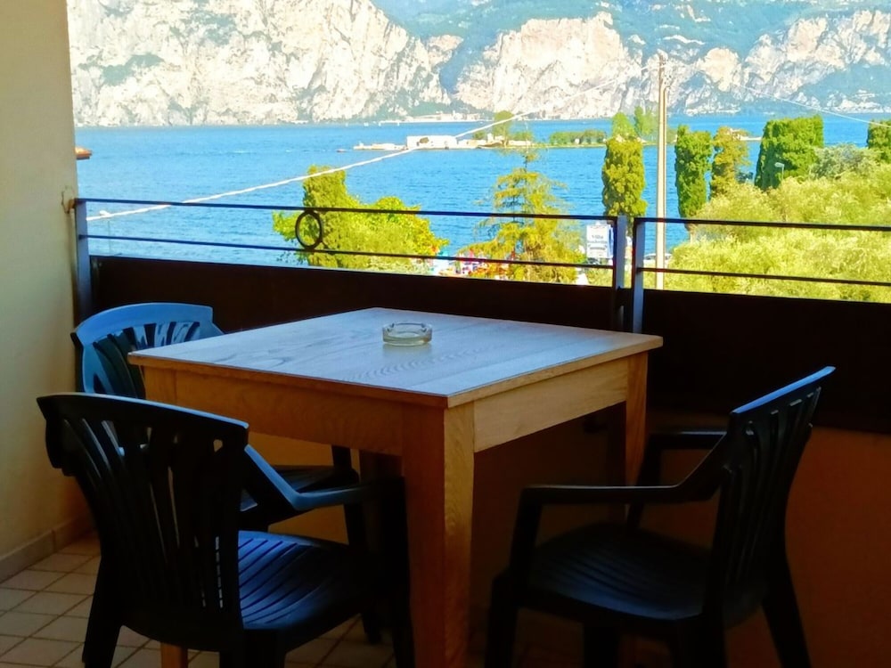 Villa Isabella Hotel & Residence 35/50