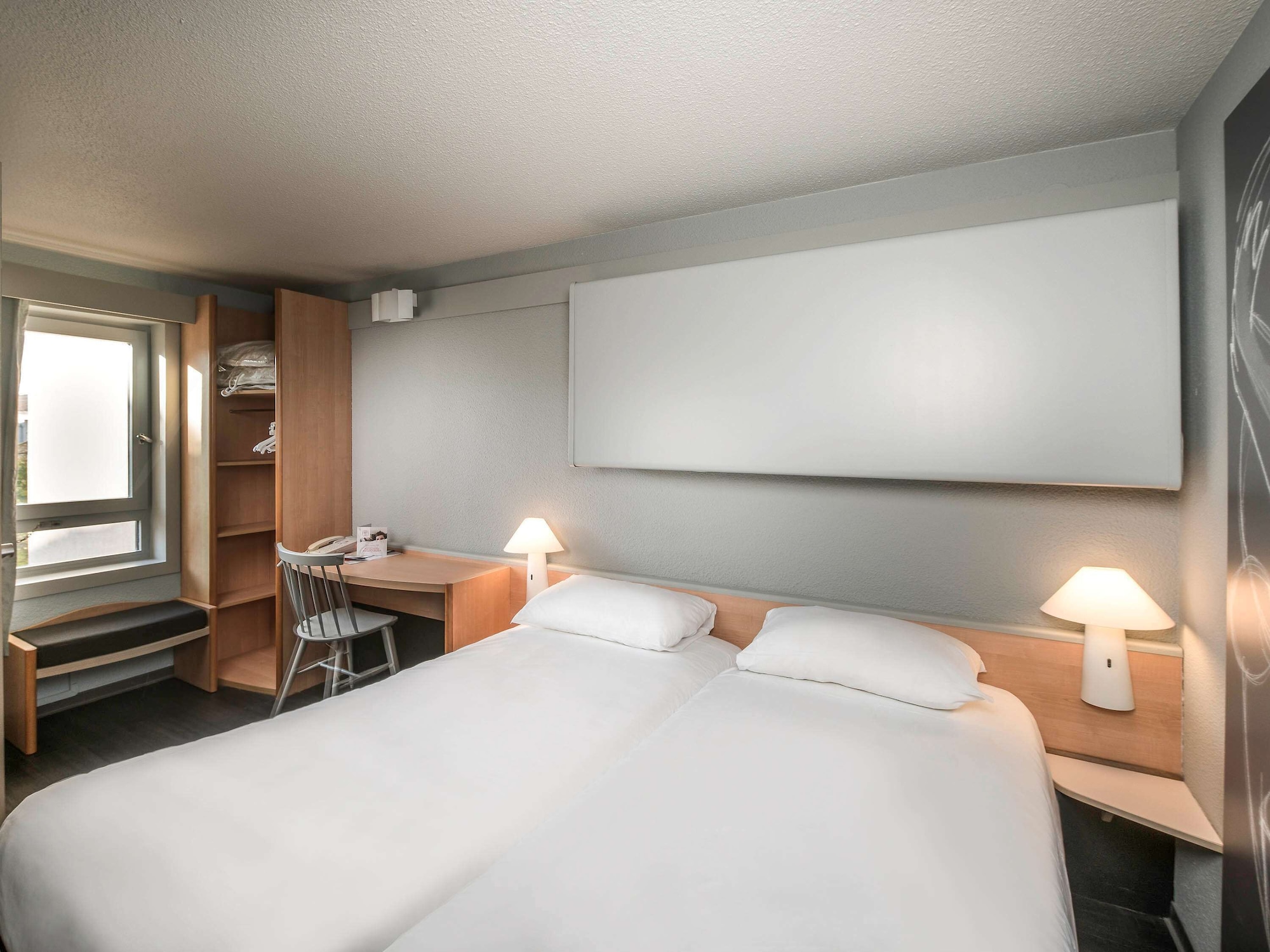 STANDARD, TWIN BEDS