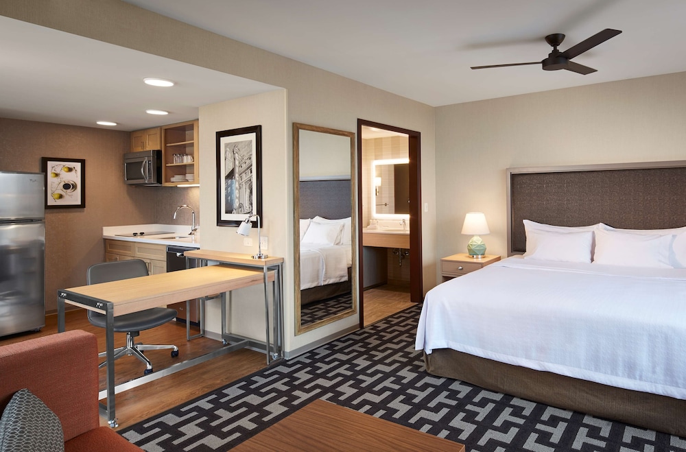 STUDIO, SUITE, KING BED, ACCESSIBLE