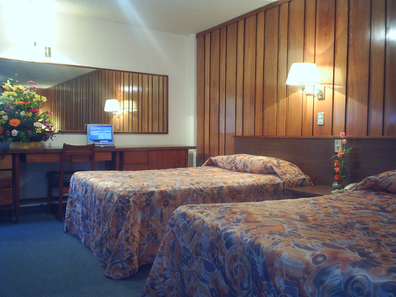 غرفة قياسية رباعية، HOTEL SEVILLA 2/4