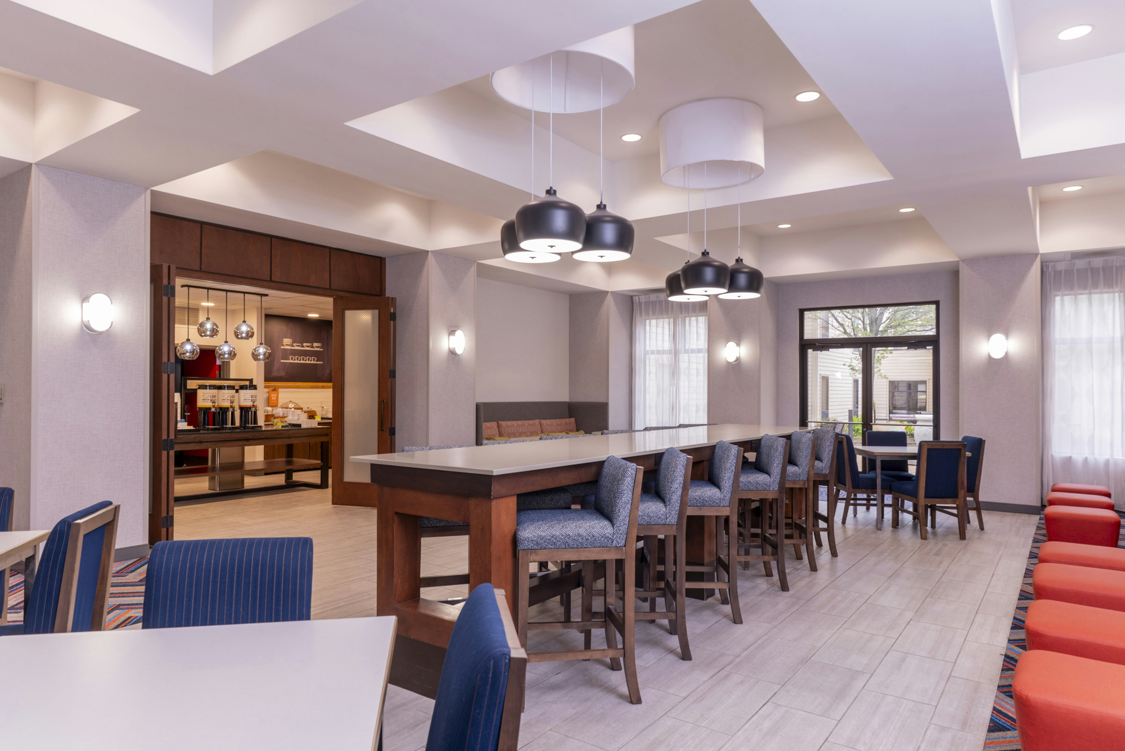 Hampton Inn & Suites St. Louis/Chesterfield 56/81
