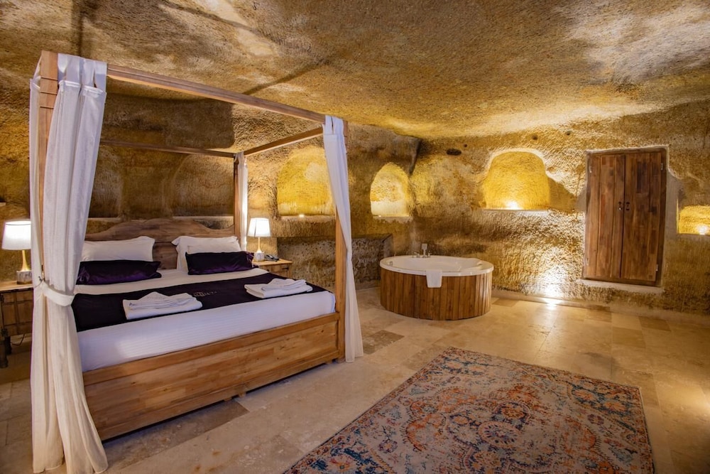 Chakra Special Caves 28/50