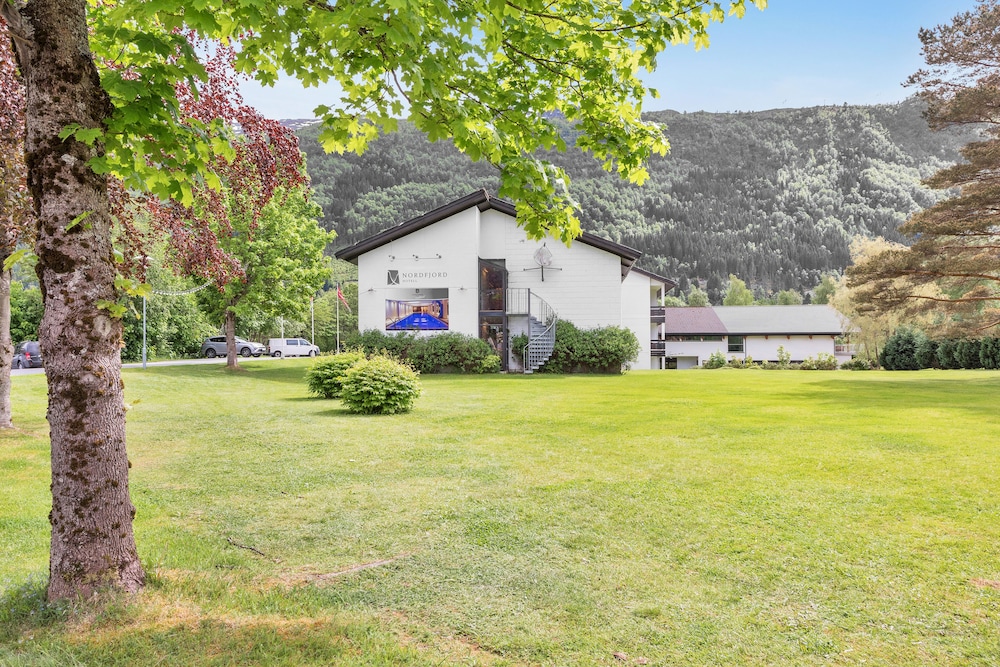 Nordfjord Hotell 42/47